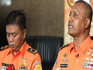 Endonezya uçağının kara kutusu bulundu