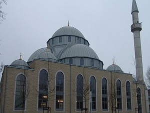 Almanya'da öğretmen ve öğrencilere İslam anlatılacak