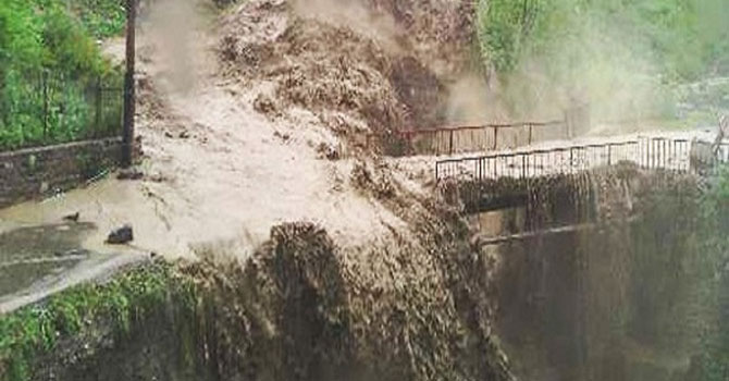 Şimdi de sel ve heyelan musibeti