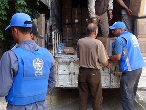 BM'den Libya'daki sığınmacılara gıda yardımı