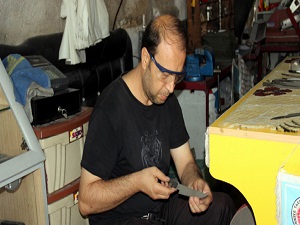 Bıçakçılar kurbana hazırlanıyor