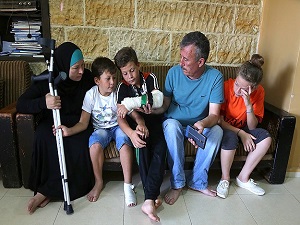 'İsrail askerine kafa tutan Filistinli kız' kardeşini kurtardı