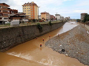 Konya ovasına yağsa göle çevirirdi'