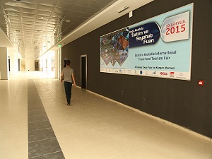 Terör Van'daki turizm fuarını da vurdu