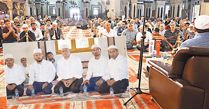 Hafızlar taçlandı