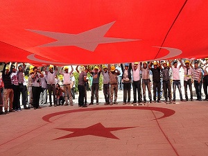 Türkiye teröre karşı tek yürek oldu