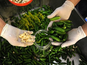 Sarımsak fiyatlarına 'turşu' zammı