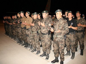 Şehit polisler için Iğdır Havalimanı'nda tören düzenlendi