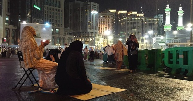 Kabe'de hacı adaylarını şaşırtan olay