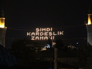 Tarihi Ulu Camii'den kardeşlik mesajı