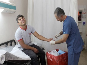 Kurban kesiklerini önce sabun ve su ile temizleyin