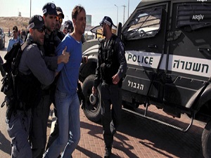İsrail polisi 4 Filistinli'yi gözaltına aldı