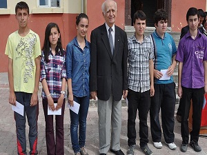 Ömrünü de malını da vakıf hizmetlerine adadı