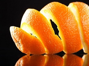 Portakal kabuğunu böyle kullanın! Hayret verici!