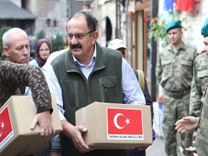 Bosna Hersekli şehit ailelerine kurban eti dağıtıldı