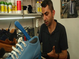 Tüketim çılgınlığına direnen meslek: Ayakkabı ve çanta tamirciliği