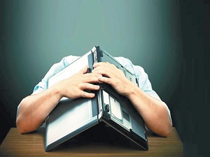 Hastalığınıza teşhisi internetten koymayın!