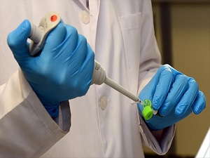 Yerli plazma ürünü için düğmeye basılıyor