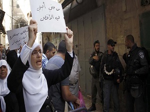 Gece ev işi gündüz Mescid-i Aksa bekçiliği yapıyorlar