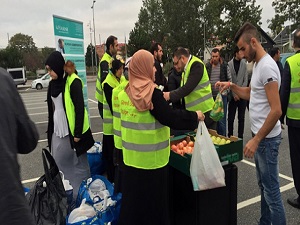 İsveç'te sığınmacılara yardım eli