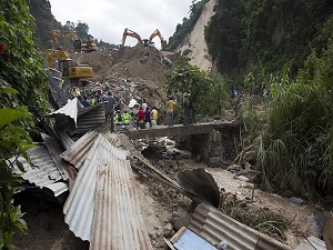 Guatemala'daki heyelan şimdiye kadar 131 can aldı