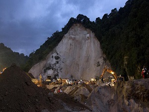 Guatemala'daki heyelanda hayatını kaybedenlerin sayısı 200'e yükseldi