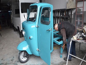Hurda triportörler usta ellerde yeniden hayat buluyor