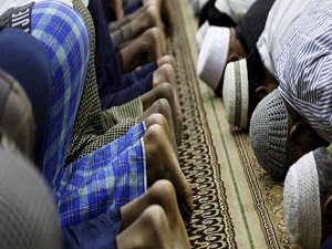 Almanya'da mültecilere mescid talebine ret...