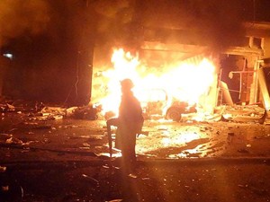 Halep'te pazar yerine bombalı saldırı