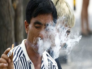 Çin'de 'sigara' alarmı