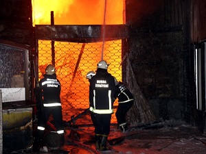 Kapalı Çarşı, alevlere teslim oldu