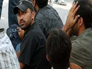 Hollanda'da sığınmacılara saldırı