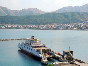Van Gölü feribotlarla ekonomik canlılık kazanacak