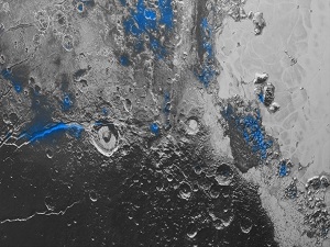 Plüton'da mavi gökyüzü ve buz var