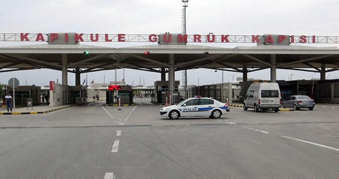 Sınır kapılarından 24 saatte 15 bin 806 yolcu geçti