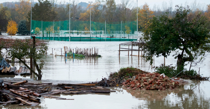 Bosna-Hersek ve Hırvatistan' da yoğun yağış su baskınlarına yol açtı