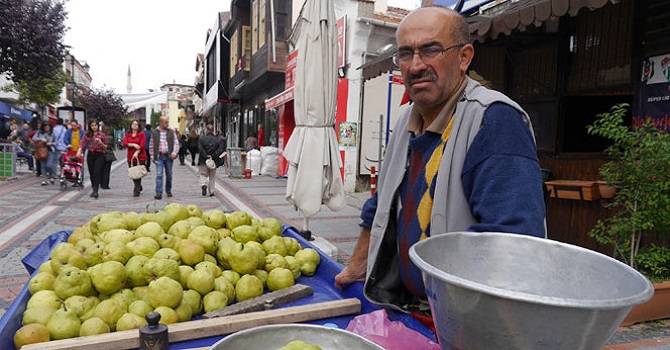 Armudun tanesi 4 lira