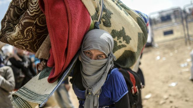 En az 70 bin kişi Halep'ten kaçtı