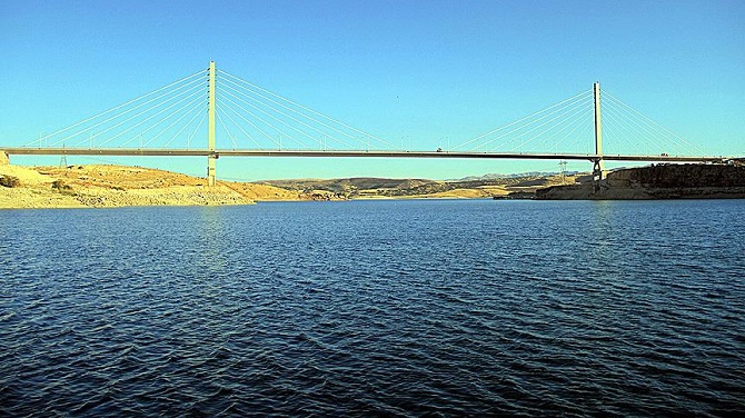 Türkiye'nin en uzun dördüncü asma köprüsü tamamlandı