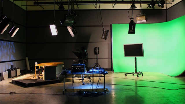 İslam İşbirliği ekranlarda