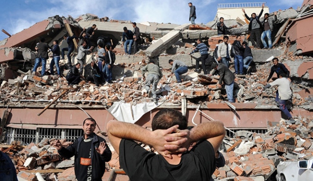 Van depreminin üzerinden 4 yıl geçti