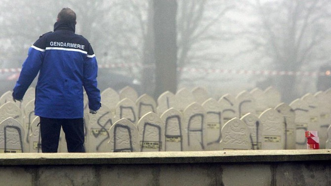 Fransa'da Müslümanlara yönelik saldırılar üç misli arttı