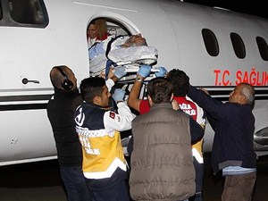 Suudi Arabistan'da tedavi gören 2 hacı Türkiye'ye getirildi