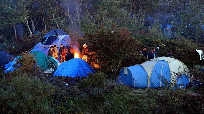 Calais'teki sığınmacıları kış koşulları tehdit ediyor