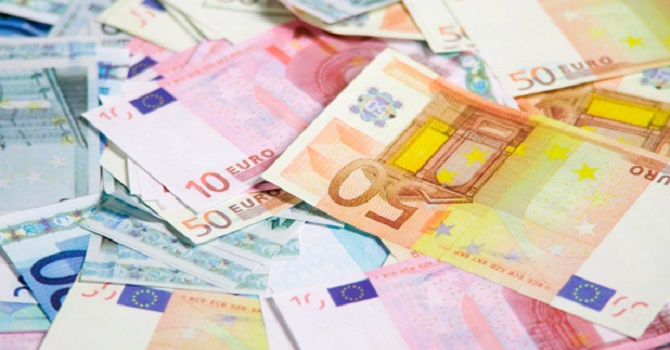 Batı Balkanlar'da maaşlar düştü