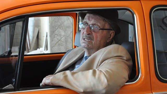 İlk yerli otomobili satın alan işadamı