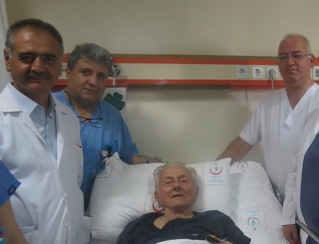 Robotik cerrahi ile 86 yaşında ikinci yaşam