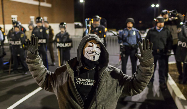 ABD'de siyahilere şiddet uygulayan polise ceza