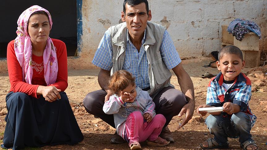 Minik kardeşler karanlık dünyalarına 'ışık' bekliyor