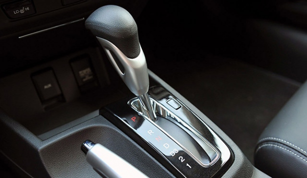 En çok hangi vites araç tercih ediliyor?